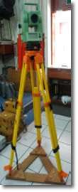 Triangulo Base Tripode Estacion total TC407
