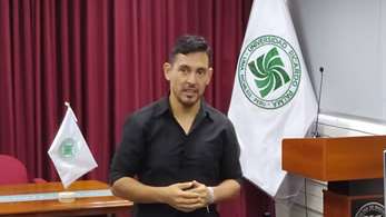 Arq. Benito Juarez, tuvo a su cargo la conferencia: “Fabricacion digital y la Biotecnologia para la Innovacion Social”, realizado en el Auditorio  Ollantaytambo, evento realizado en el I Simposio Internacional - Impresion 3D en Salud y Bioimpresion.