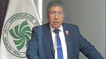 MSc. Ing. Carlos Sebastian, Decano de la Facultad de Ingenieria, inauguro la Jornada de Puertas Abiertas: Los Jovenes y la Tecnologia”; evento realizado en el Auditorio Ollantaytambo y Laboratorios de Ingenieria.