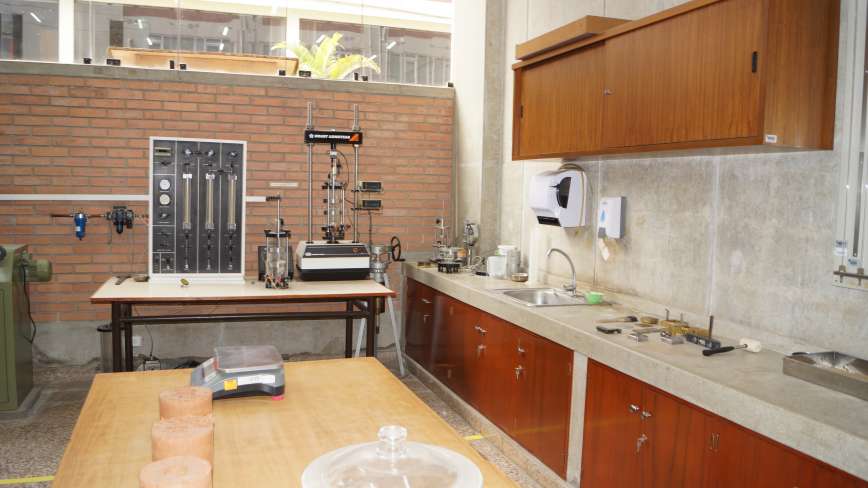 Laboratorio de Mecánica de Suelos y Asfalto