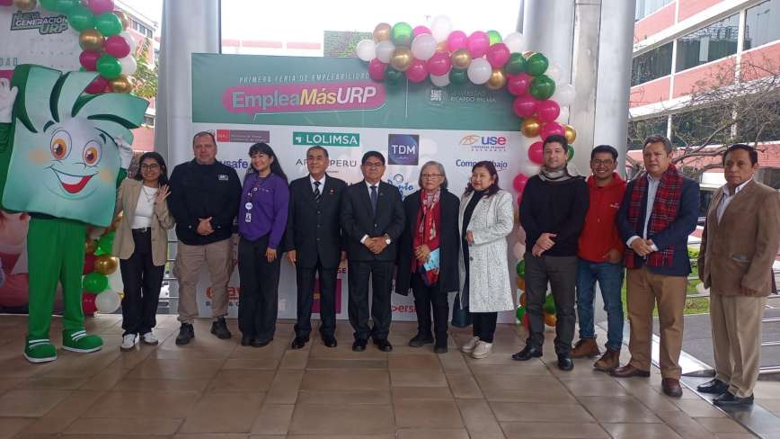 El viernes 4 de juliouestra Universidad celebr los Aniversarios de Oro y Plata de nuestros egresados URP realizado por la Oficina Central de Seguimiento de Egresados y Empleabilidad-OCSEE en coordinacin con los representantes de las Faculta-0001